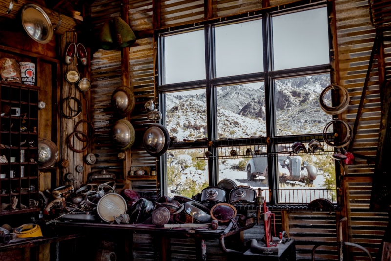 vente-MOISSAC BELLEVUE-min_shop_window_part_junk_abandoned-138873